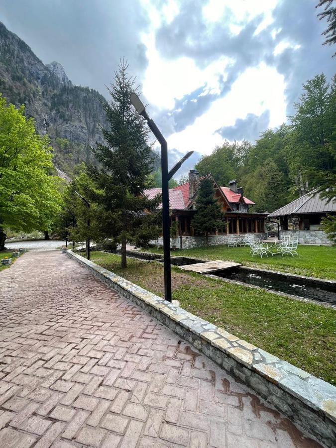 Hotel Bujtine-Restorant Rilindja Valbone Exterior foto